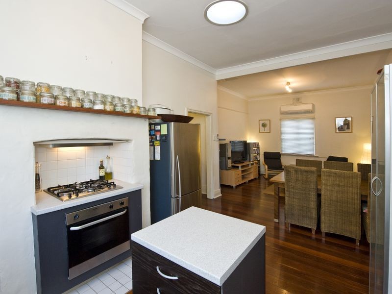 204 Berwick Street, Victoria Park WA 6100