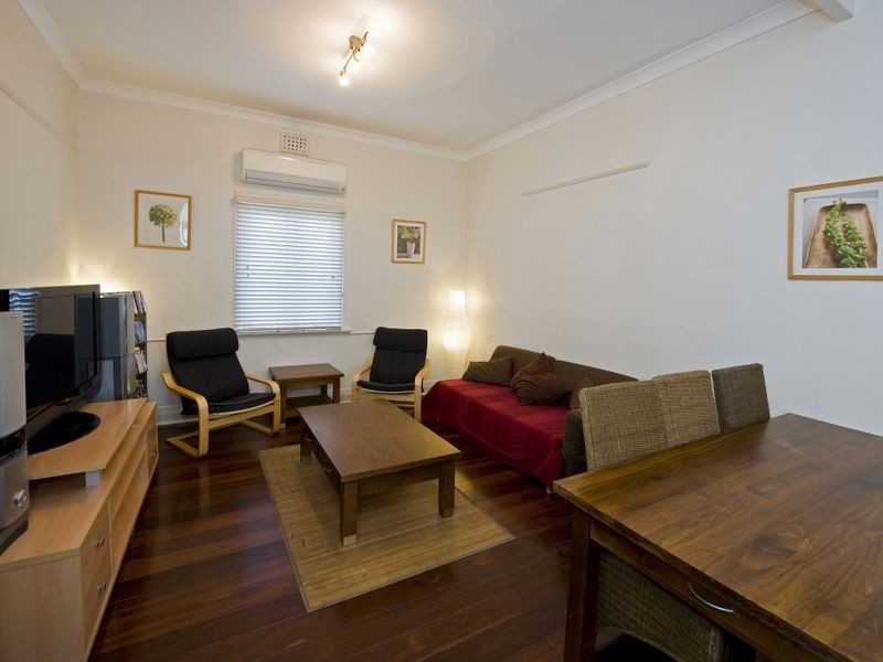 204 Berwick Street, Victoria Park WA 6100