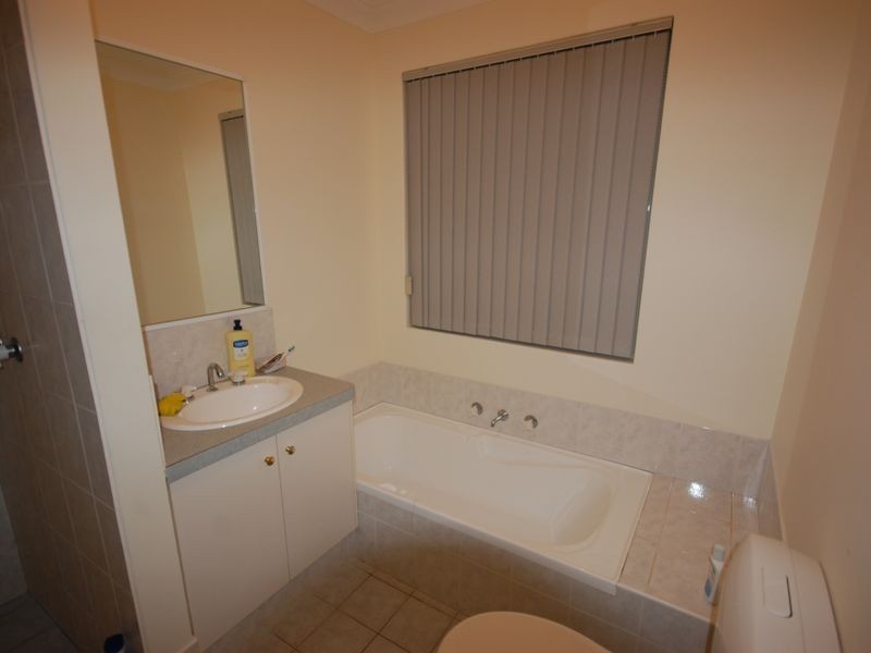 9/9 Lansing Street, Queens Park WA 6107