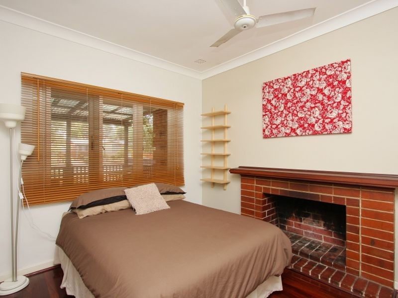 6 Pallitt Street, St James WA 6102