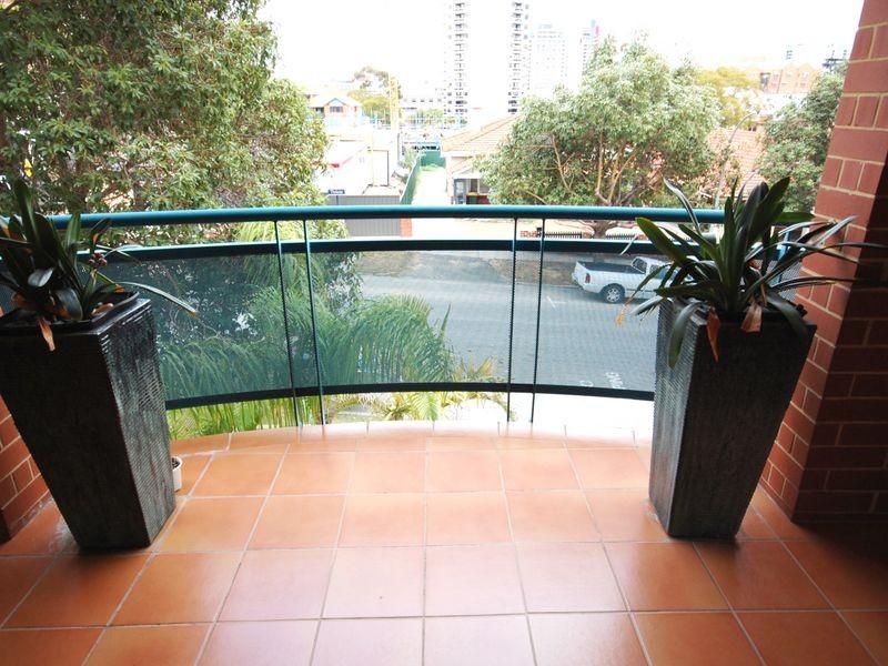 4/30 Bronte Street, East Perth WA 6004