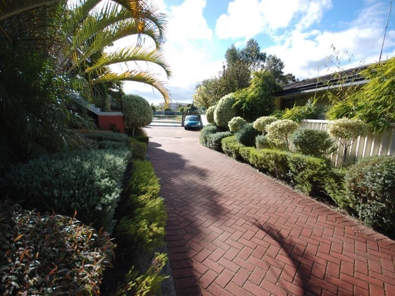 3/561 Canning Highway, Alfred Cove WA 6154