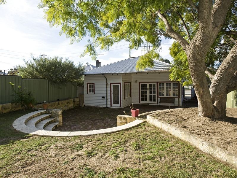 60 Banksia Street, Kensington WA 6151