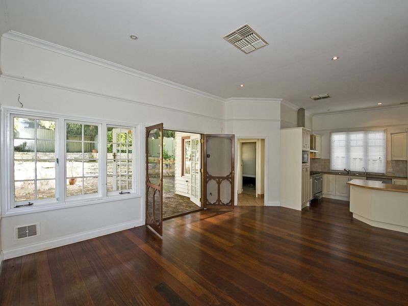 60 Banksia Street, Kensington WA 6151