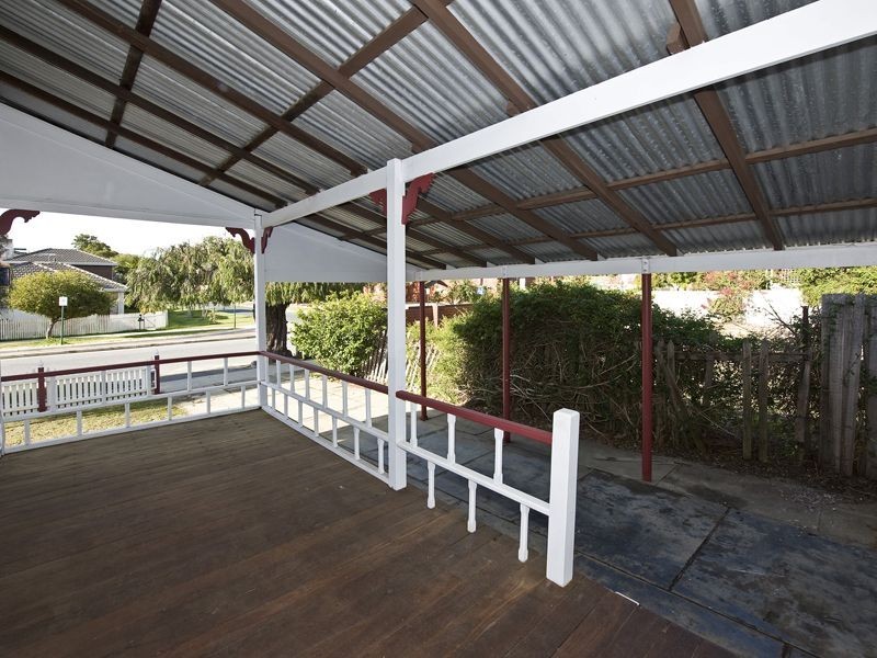 60 Banksia Street, Kensington WA 6151