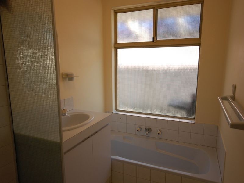 15 Carcoo Court, Beckenham WA 6107