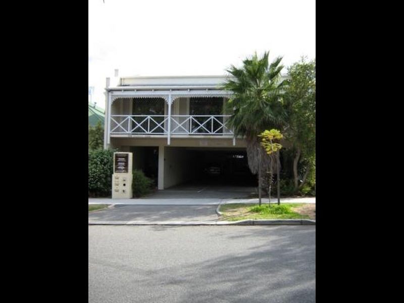 4/114 Churchill Avenue, Subiaco WA 6008