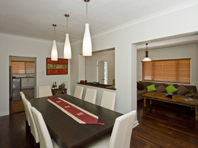 48A Walpole Street, St James WA 6102