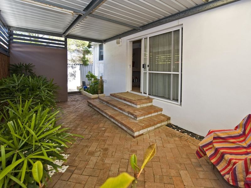 48A Walpole Street, St James WA 6102