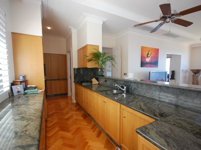 304/173 Mounts Bay Road, West Perth WA 6005