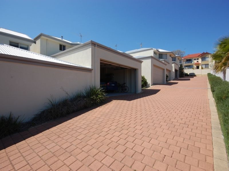 2/26 Harvey Street, Burswood WA 6100