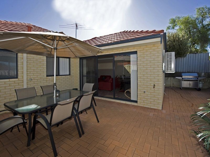 2/170 Carnarvon Street, East Victoria Park WA 6101