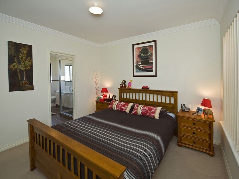 2/170 Carnarvon Street, East Victoria Park WA 6101