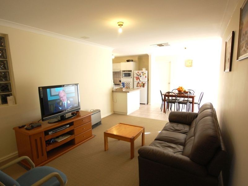 8/40 Wyong Road, Bentley WA 6102