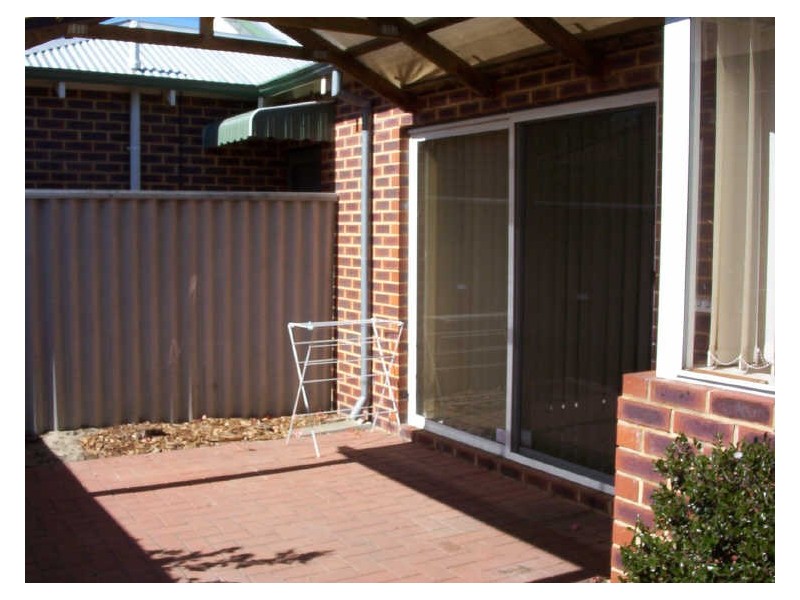 2/27 Berwick Street, Victoria Park WA 6100