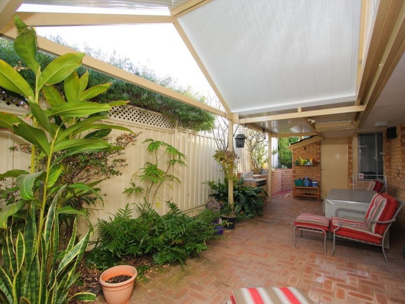 2/18 Dane Street, East Victoria Park WA 6101