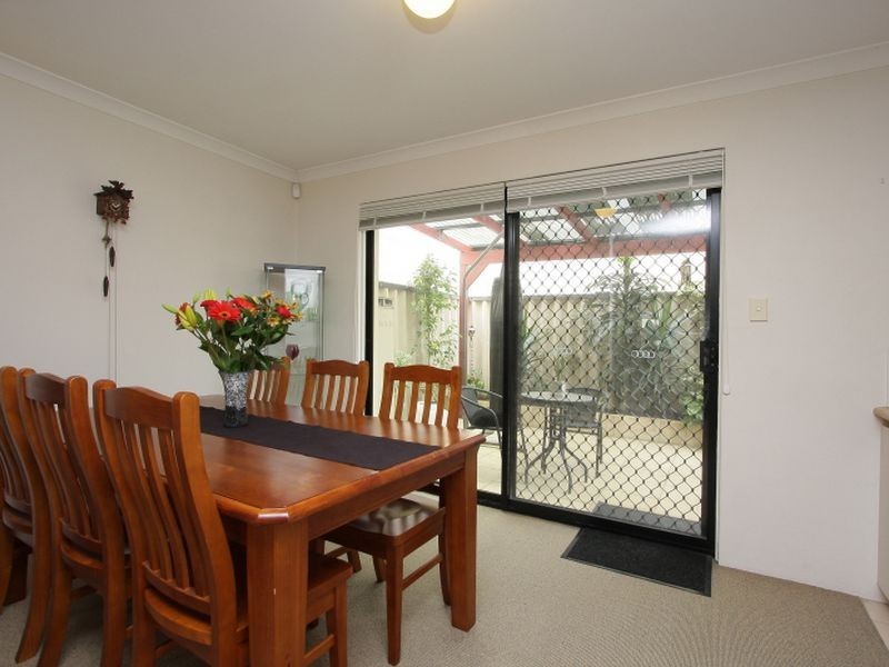10/11 Gochean Avenue, Bentley WA 6102
