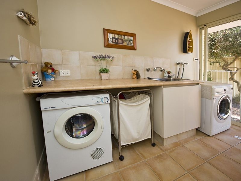 47 Waterperry Drive, Canning Vale WA 6155