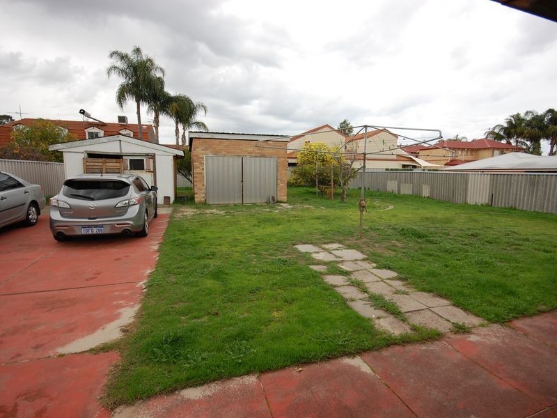 63 Berwick Street, Victoria Park WA 6100