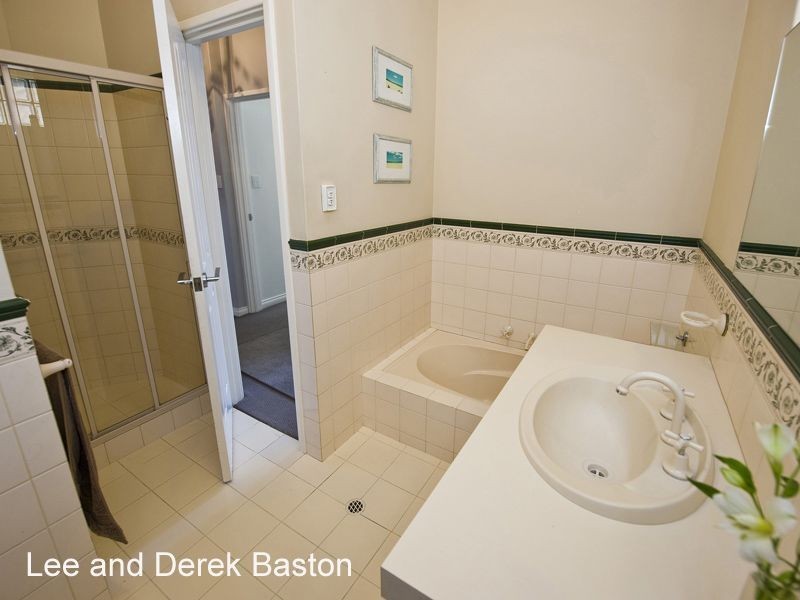 32 Geddes Street, Victoria Park WA 6100