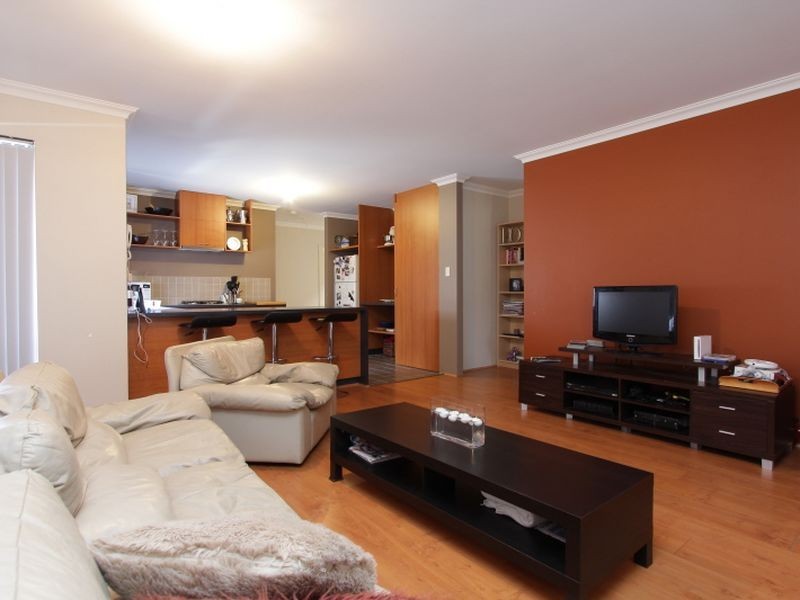 5/10 Queen Street, Bentley WA 6102