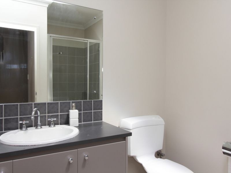 5/10 Queen Street, Bentley WA 6102