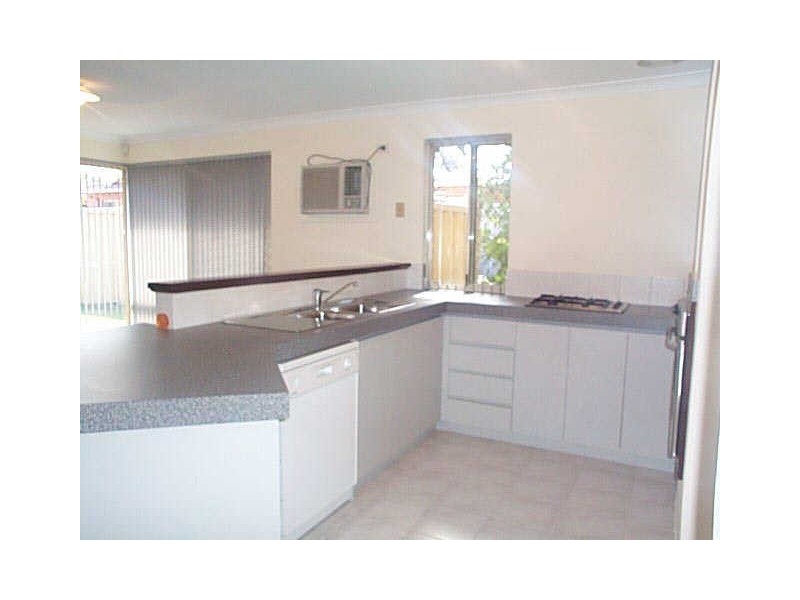 37b Hooson Way, Wilson WA 6107