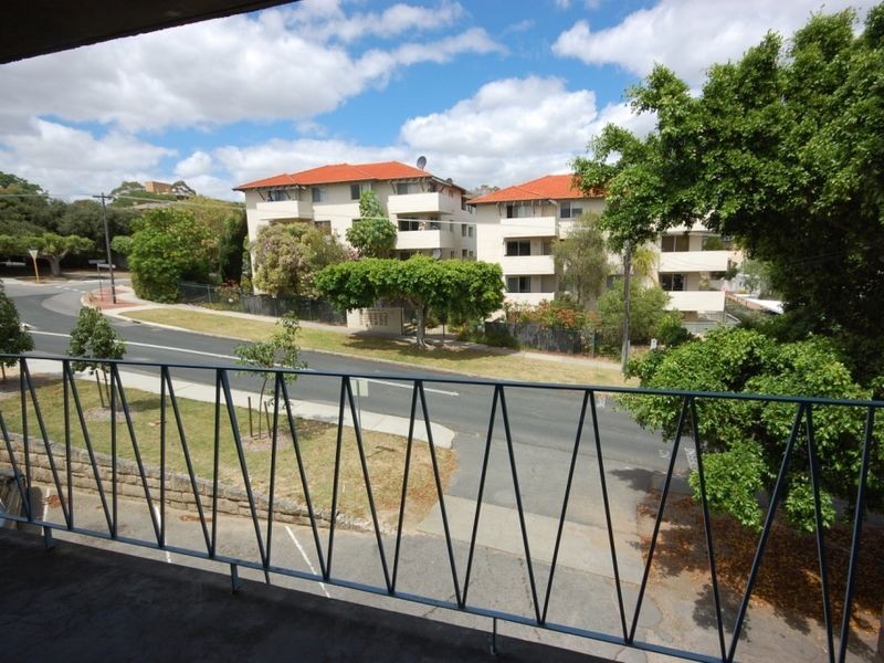 9/43 King George Street, Victoria Park WA 6100