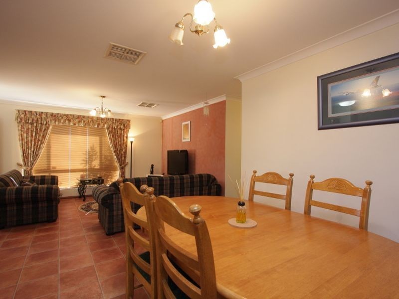 1/11-13 Alday Street, St James WA 6102