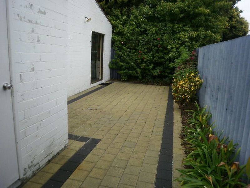 8/102 Wright Street, Kewdale WA 6105