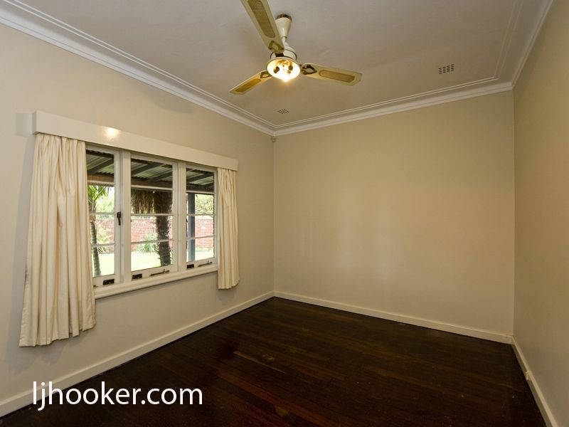 423 Berwick Street, St James WA 6102