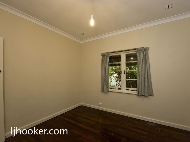 423 Berwick Street, St James WA 6102