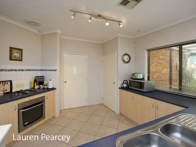 126c Roberts Road, Rivervale WA 6103