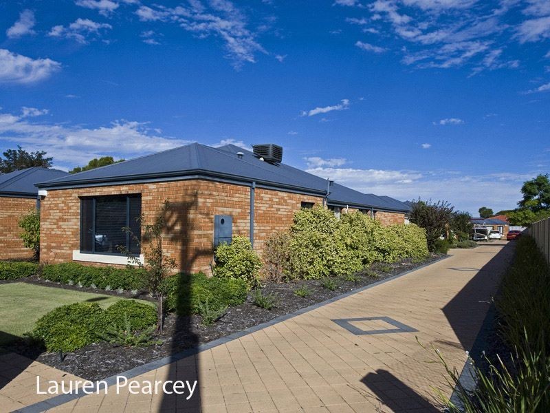 126c Roberts Road, Rivervale WA 6103