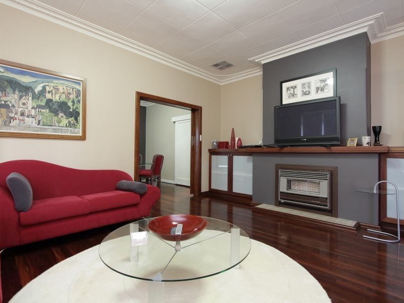 10 Whittlesford Street, East Victoria Park WA 6101