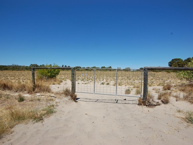 8 Smokebush Place, High Wycombe WA 6057