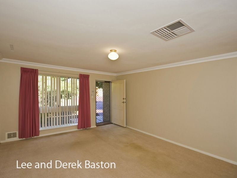 27A Bunderra Close, Karawara WA 6152