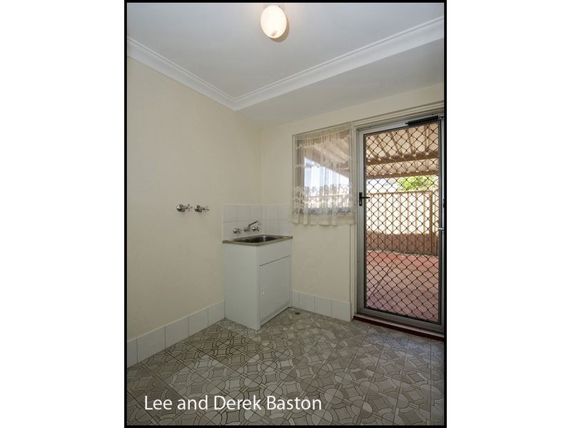 27A Bunderra Close, Karawara WA 6152