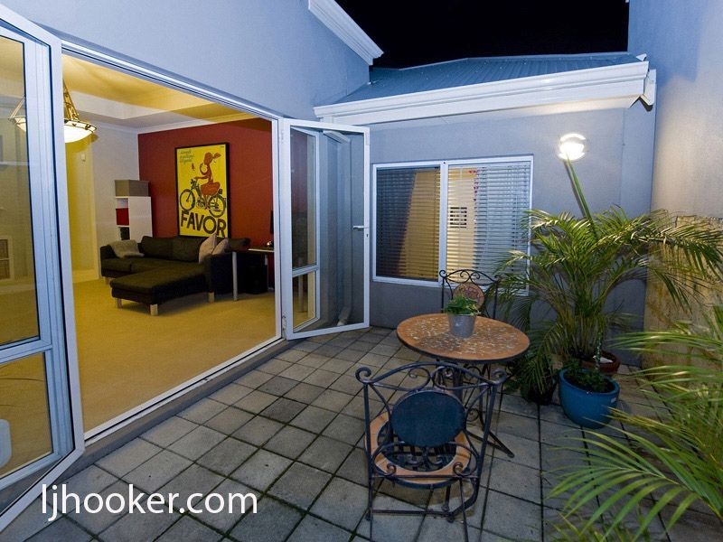 42A Ellam Street, St James WA 6102