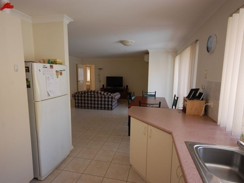 14B Wyndham Street, St James WA 6102