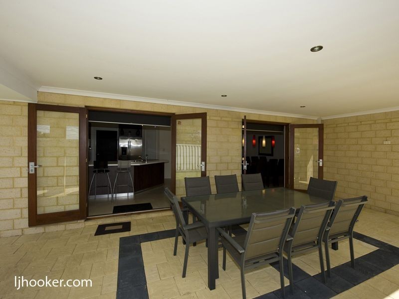 33A Palmerston Street, St James WA 6102