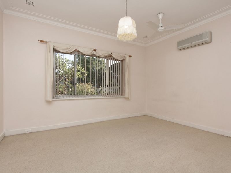 20 Bone Street, St James WA 6102