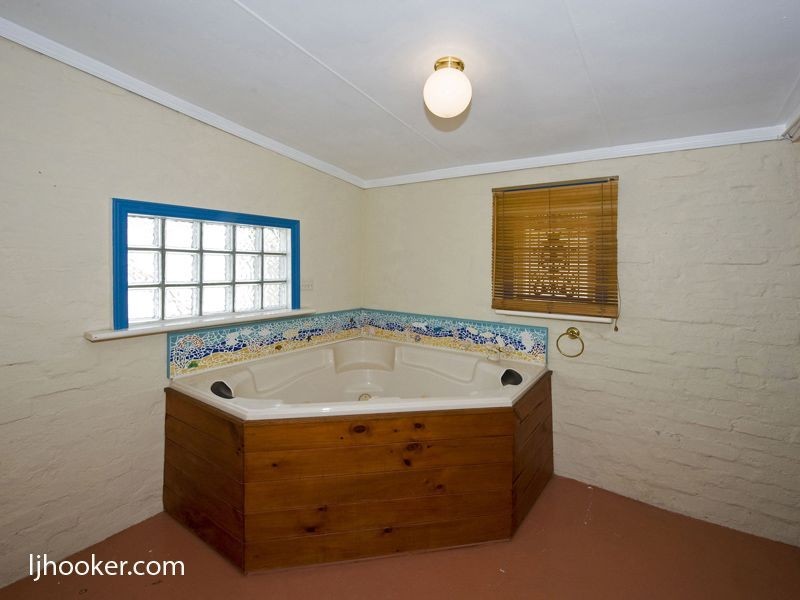 8 Esperance Street, East Victoria Park WA 6101