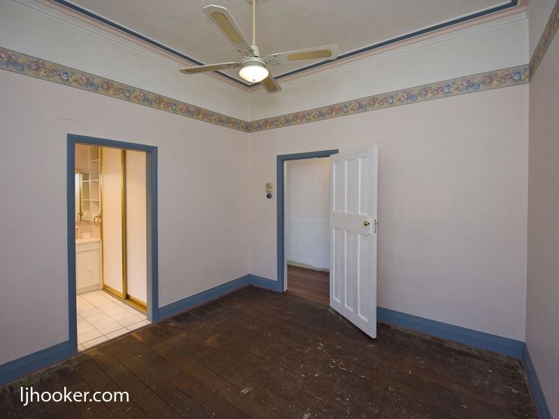 8 Esperance Street, East Victoria Park WA 6101