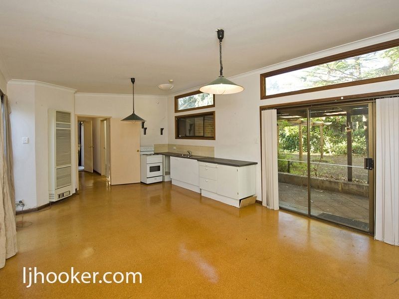 54 Colombo Street, Victoria Park WA 6100