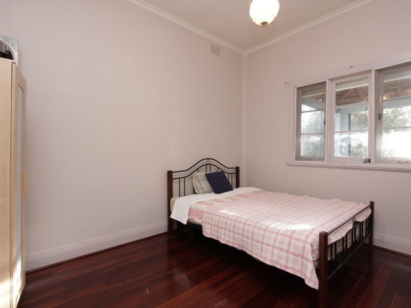28 Acton Avenue, Rivervale WA 6103