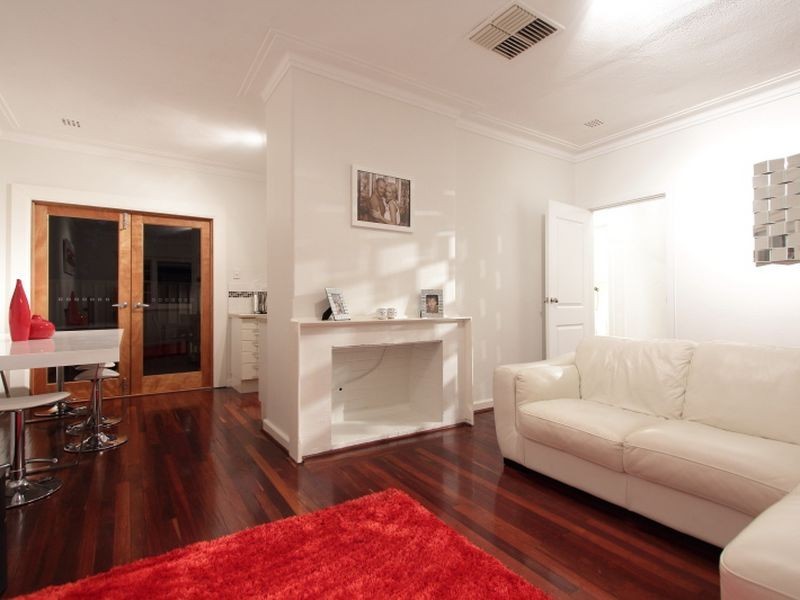 428 Berwick Street, St James WA 6102