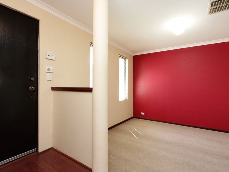 11 Richards Place, Cannington WA 6107