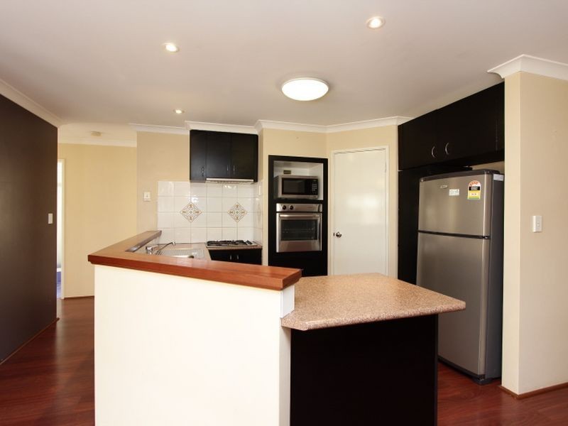 11 Richards Place, Cannington WA 6107