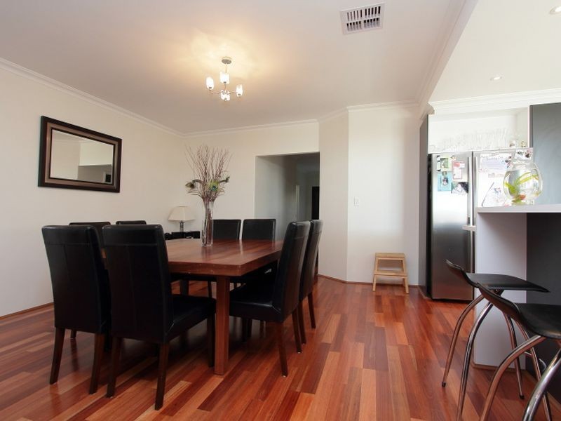 17 Norwich Way, High Wycombe WA 6057